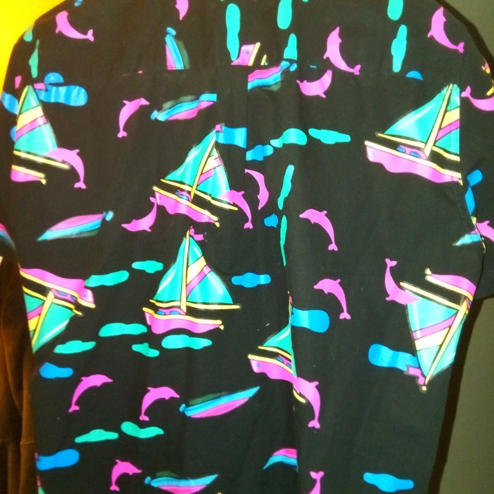 Button up shirt - Picture 3 of 3